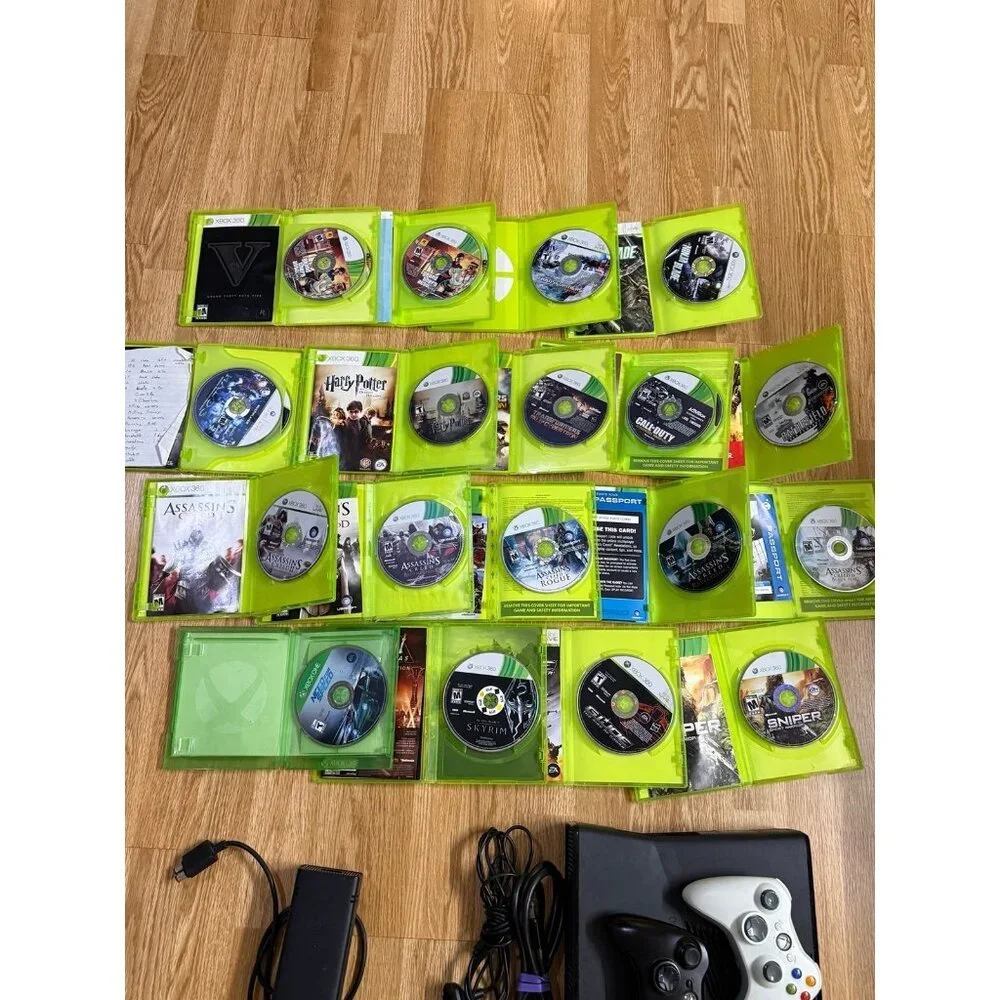 Xbox 360 bundle with games very good condition